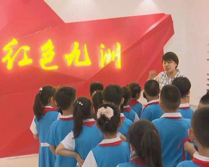 挺拔脊梁 健康成长——贵州中医大一附院全力推进脊柱侧弯科普公益筛查进校园